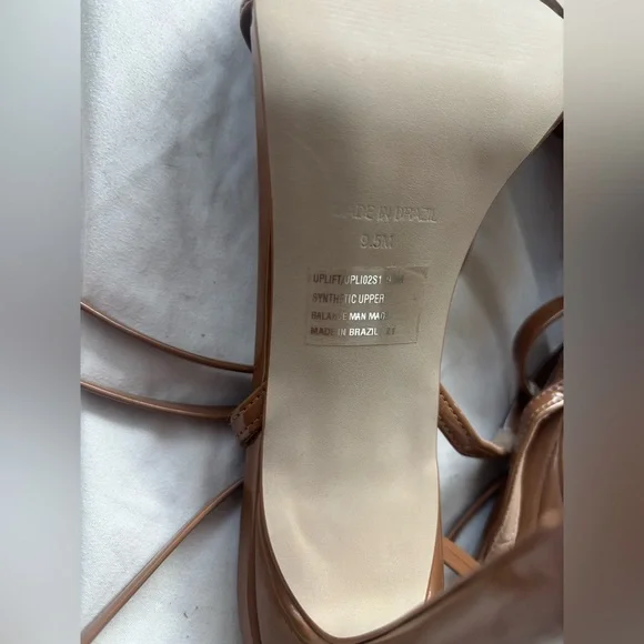 Steve Madden Tan Heeled Sandals with strappy design tie - Picture 5 of 6